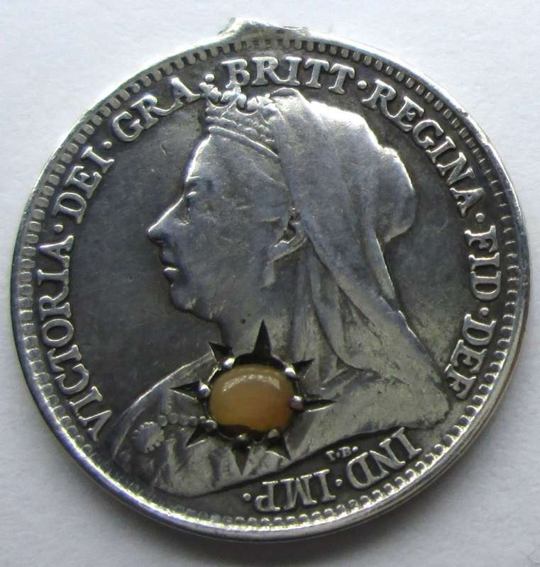 3 PENCE 1897 GREAT BRITAIN *SILVER* COIN - F/47