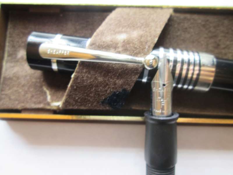 SHEAFFER FOUNTAIN PEN and PEN SET MADE IN USA ITALIC F NIB - F/51