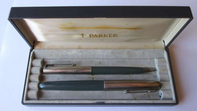 Parker Fountain and Pencil Set