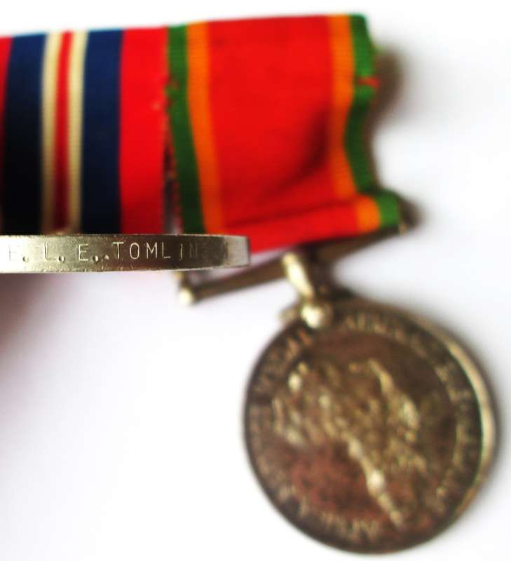 World War II Medal 1939 - 1945 Selection of E.L.E Thomlinson Nr W587125