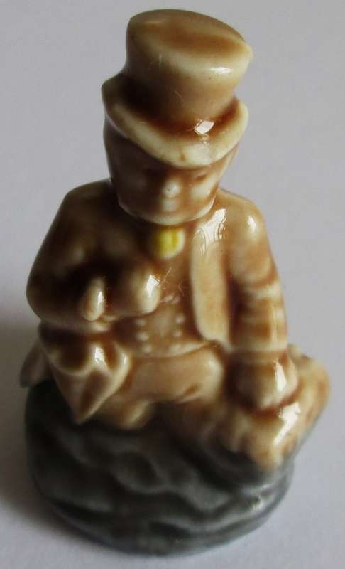 1972 - 1979 Dr Foster Wade Nursery Rhyme Model