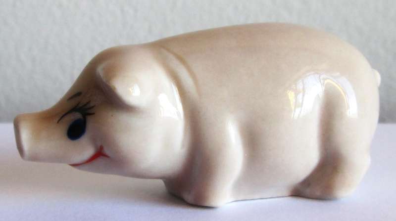 Mother Pig 1984 to 1987 Wade Happy Families