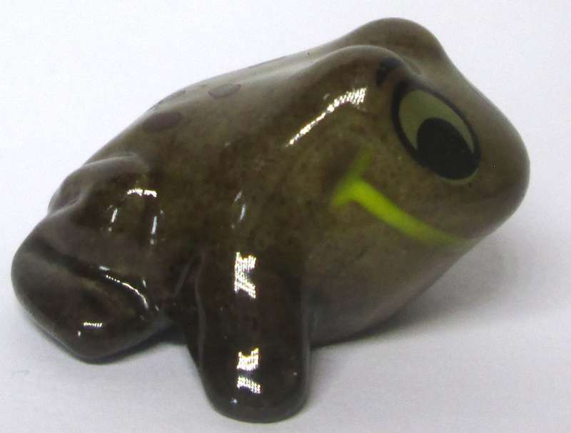 1984 - 1987 Baby Frog Wade Happy Families