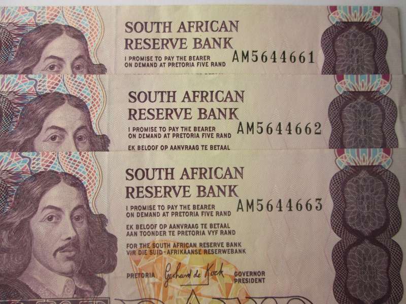 Five Rand Republic of South Africa Serial Nr AM5644661 - AM5644663