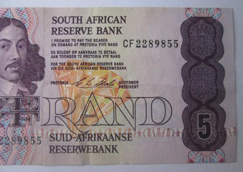 Five Rand Republic of South Africa Serial Nr CF 2289855