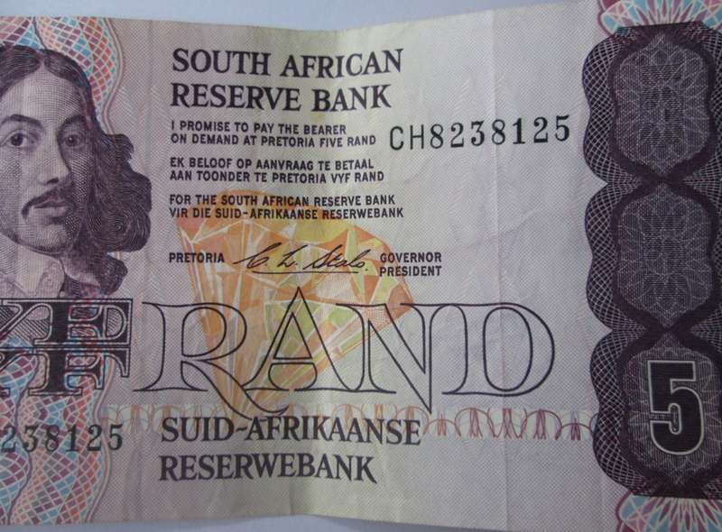 Five Rand Republic of South Africa Serial Nr CH8238125
