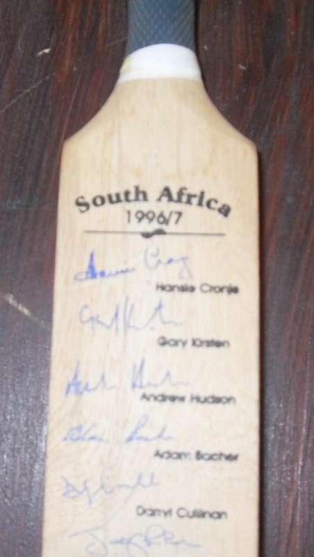 Mini Signed Proteas Bat
