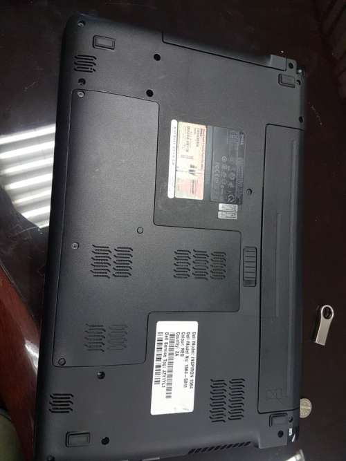 Dell 1564 i3 4GB ram