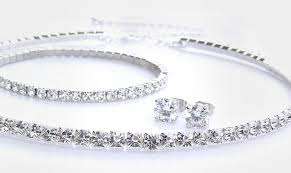 Tri Set Necklace Bracelet Earstuds manufactured using Swarovski ELEMENTS