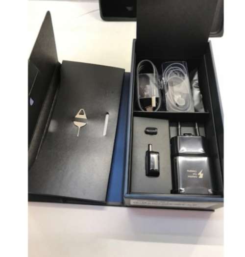 Brand New Samsung galaxy S9 64b - Midnight Black