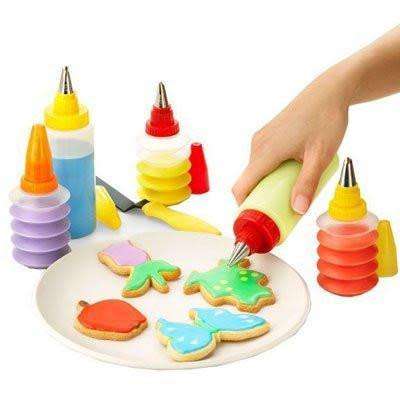 11 Pieces Cookie & Cupcake Decorating Kit