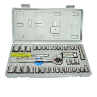 40 PIECE SOCKET SET