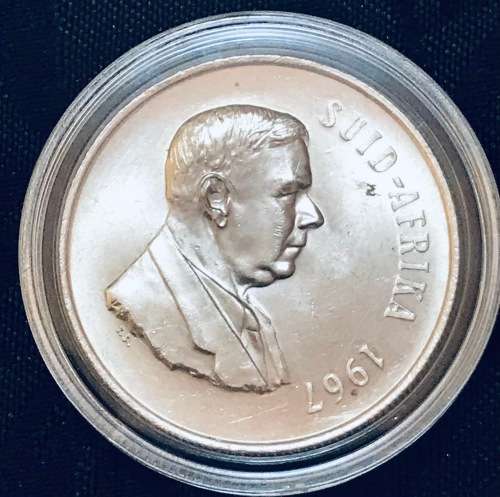 1967 ONE RAND (SILVER R1) SOUTH AFRICA (AFRIKAANS) UNC FULL DETAIL IN CAPTULE