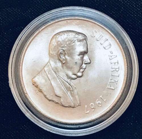 1967 ONE RAND (SILVER R1) SOUTH AFRICA (AFRIKAANS) UNC FULL DETAIL IN CAPTULE