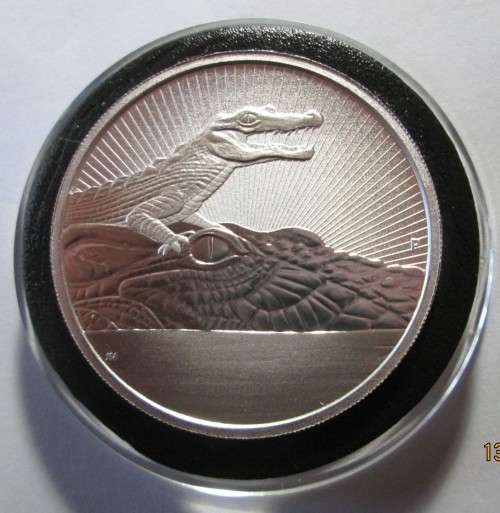 ( LOW START )...AUSTRALIAN CROCODILE...2oz...999.9% PURE SILVER CROWN