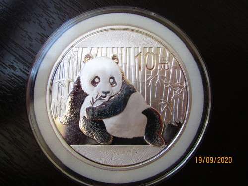 ( LOW START )  2015   "  CHINESE PANDA  "  30GRAMS     999.9%  PURE SOLID SILVER