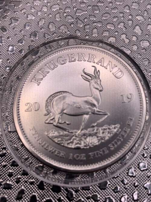 2019  1oz  999.9%  PURE  SOLID SILVER UNC.   KRUGERRAND   CAPSULED