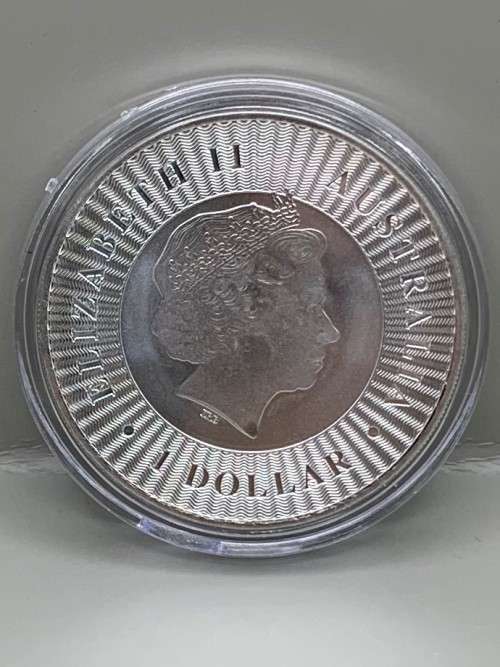 (  QUITE RARE )    2016    AUSTRALIAN KANGAROO   PURE SILVER    MINTMARKED AND CAPSULED