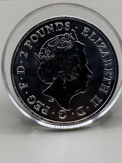 (  MY LAST ONE  )  2022  MAID MARION OF THE ROBIN HOOD SERIES  1oz PURE SOLID SILVER