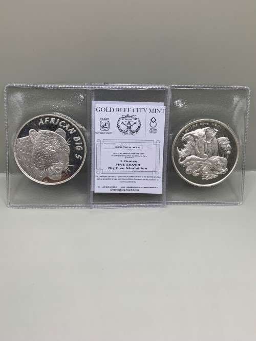 (  FAMOUS  )    BIG 5      LEOPARD   1oz  PURE SILVER ROUND     SEALED AND CERTIFIED  `