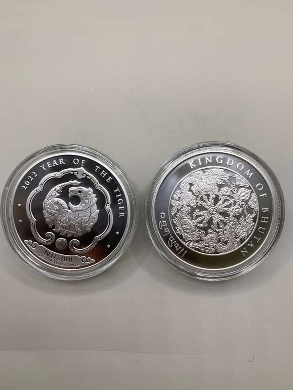(  BRILLIANT  )  KINGDOM OF BHUTAN     ` TIGER `    2022   1oz    PURE SILVER