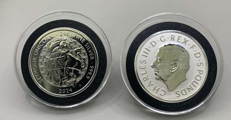 (  LOW START  )    TWO OUNCE     2024   SEYMOUR   UNICORN  - ROYAL  BEAST    KING CHARLES 111