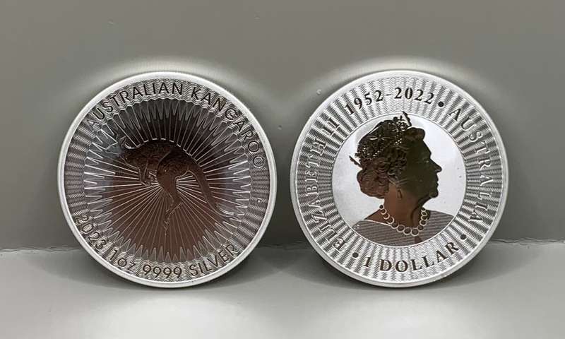 2023  AUSTRALIAN KANGAROO   1oz  SILVER     FEATURES   QUEEN ELIZABETH'S 11   REIGN