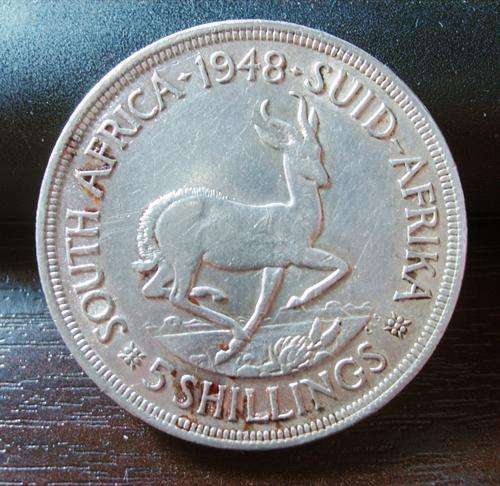 (((  CRAZY R1 )))...1948 . .UNION OF S A.. 80%...SILVER...5 SHILLINGS ...( CROWN )