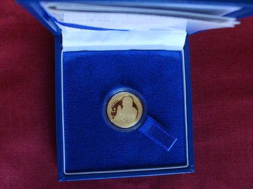 2008  MAHATMA  GANDI  1/10oz  24 carat  GOLD  PROOF  COIN LIMITED EDITION