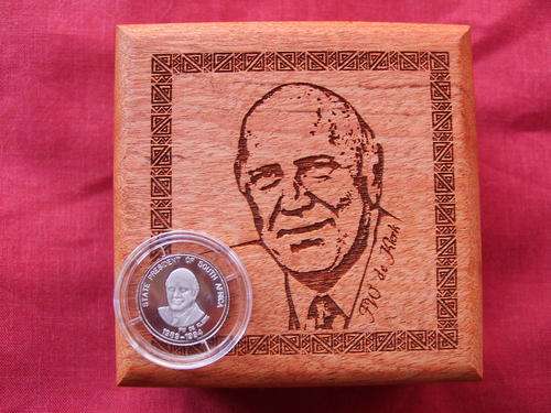 F W DE KLERK THE INITIATOR OF THE PEACEFUL TRANSITION 1/10oz  PLATINUM