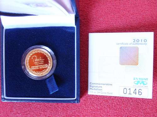 2010.....FIFA BLATTER SIGNATURE..... 1/4oz 24carat GOLD
