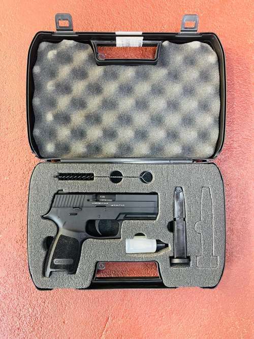 Ceonic P250 9mm Blank P.A.K + 10 blanks and holster