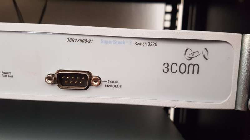 3Com SuperStack 3 Switch 3226 - 24 ports