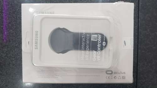 SAMSUNG GEAR VR2 HEADSET + BLUETOOTH CONTROLLER
