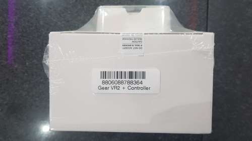 SAMSUNG GEAR VR2 HEADSET + BLUETOOTH CONTROLLER