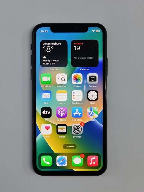 Apple iPhone X - 64GB - 6 month warranty