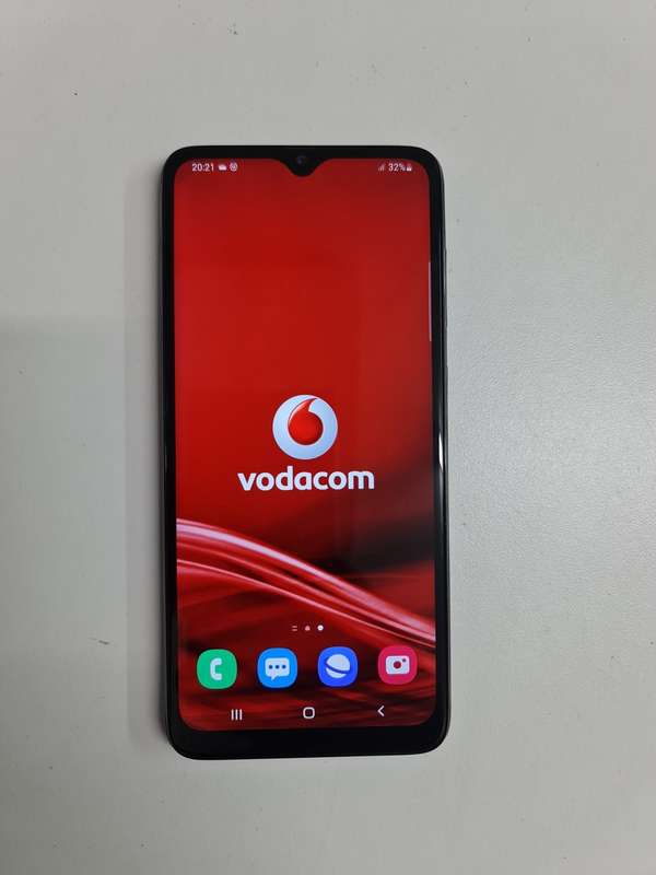 Samsung Galaxy A70 - 128gig - 6gig RAM - Refurbished