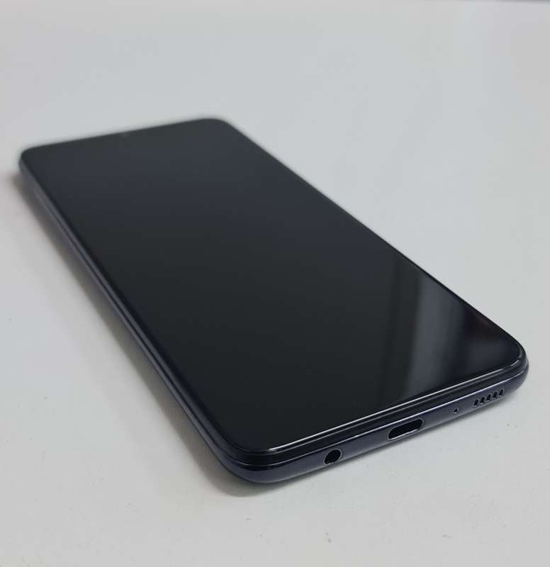 Samsung Galaxy A70 - 128gig - 6gig RAM - Refurbished