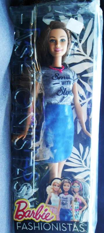 Barbie Fashionistas 2015 Mattel number 15 smile with style