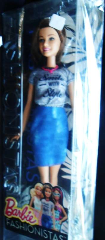Barbie Fashionistas 2015 Mattel number 15 smile with style