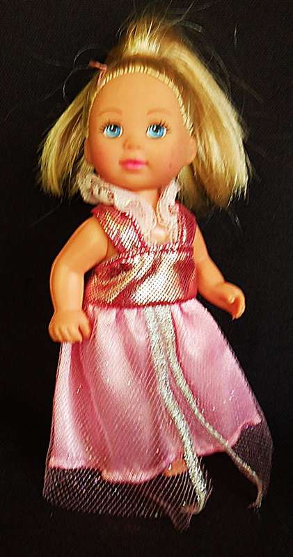 Evie Love Simba doll in original dress