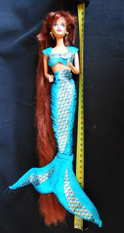 Collectable Barbie doll 1995 jewel hair mermaid Midge by mattel made in Indonesia