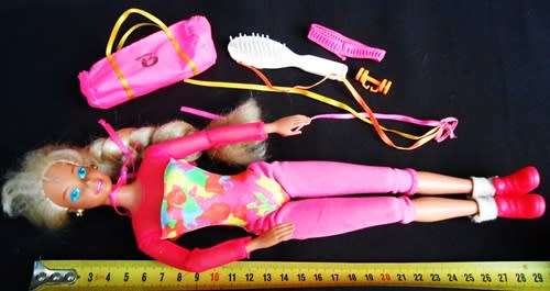 Vintage Collectable Gymnast Barbie 1993/1994 wit original clothes and accessories