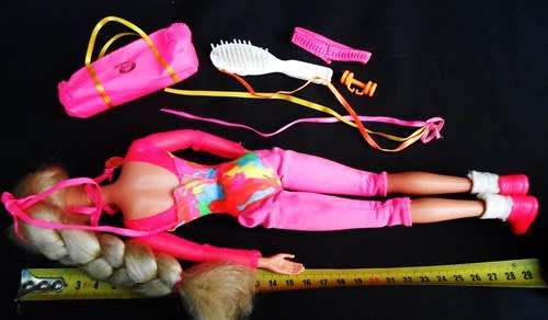 Vintage Collectable Gymnast Barbie 1993/1994 wit original clothes and accessories