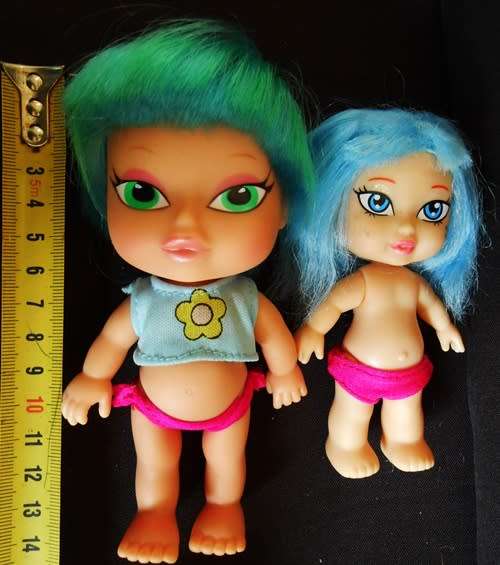 collectable small Famosa Jaggets dolls two dolls