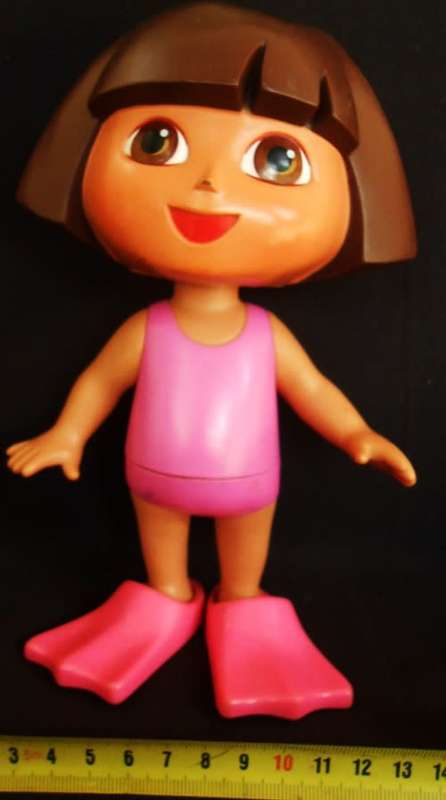 Mattel Dora the Explorer Water Doll with Flippers Water Bath Pool Toy