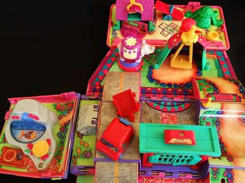 Vintage Pound Puppies Van Bus Circus Playground With 6 Puppies Play Set 1995 EUC