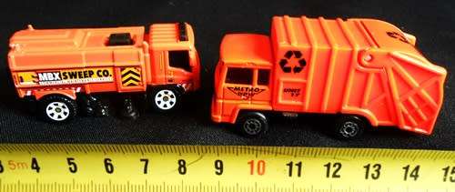 Collectable Die Cast  2 Matchbox Street Cleaning Trucks