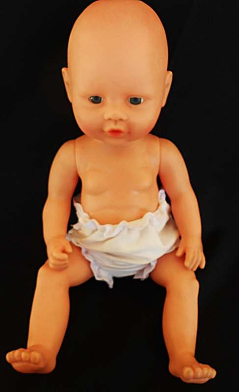 Collectable Simba new born baby doll STHK 52