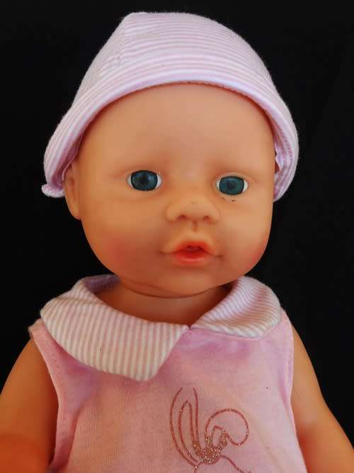 Collectable Simba new born baby doll STHK 52